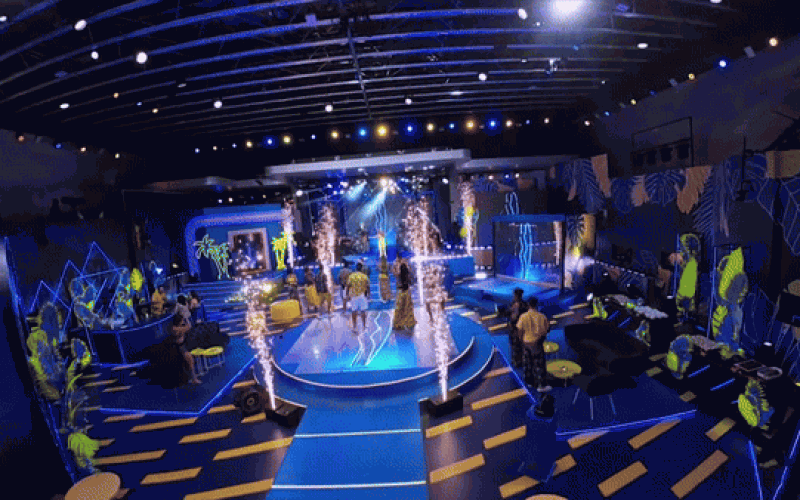 Lauana Prado começa Festa tropical futurista com sucesso