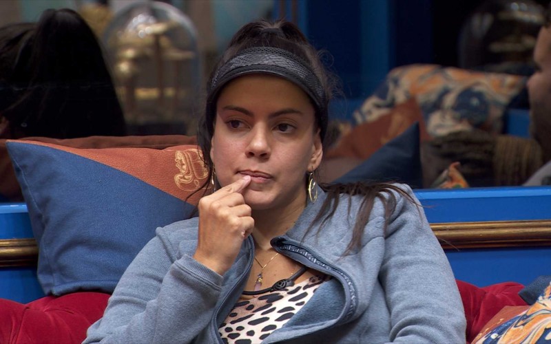 Leidy Elin faz brincadeira com brothers, Fernanda ignora e diz: