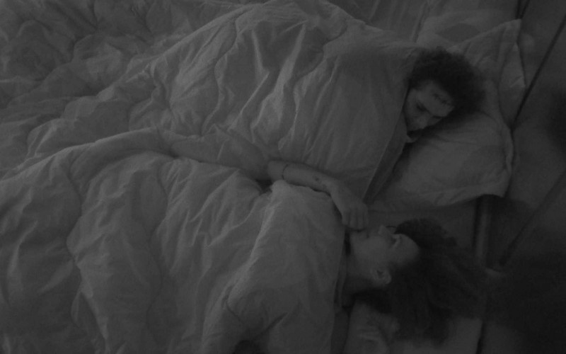 Linn da Quebrada dorme ao ouvir Jessilane desabafar e sister reage:
