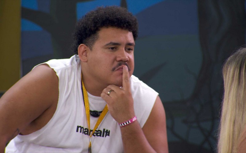 Lucas Henrique diz que não passa a mão na cabeça de esposa quando erra: