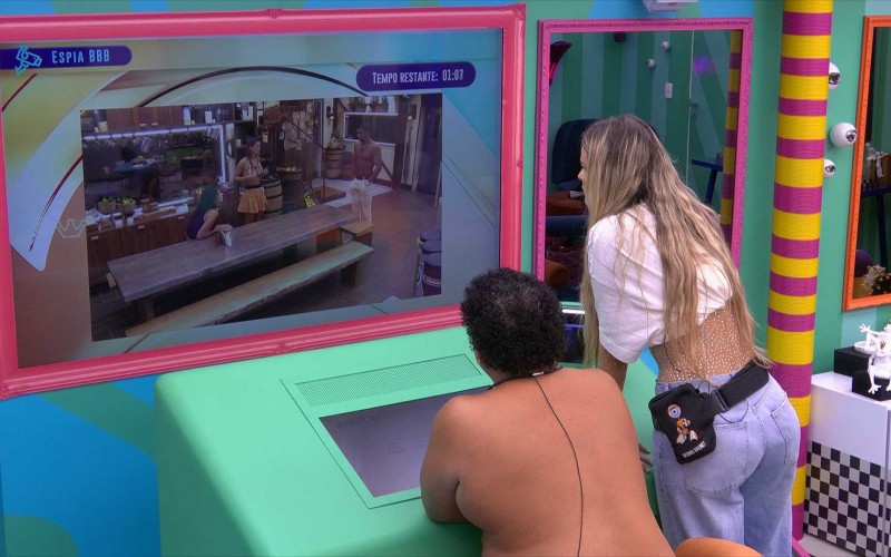 Lucas Henrique usa Central do LÃder e ouve conversa entre brothers sobre voto em Yasmin