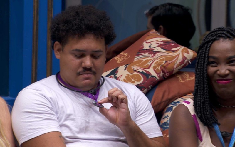 Lucas Henrique usa Poder Curinga e imuniza Pitel que estava Na Mira do Líder no BBB 24
