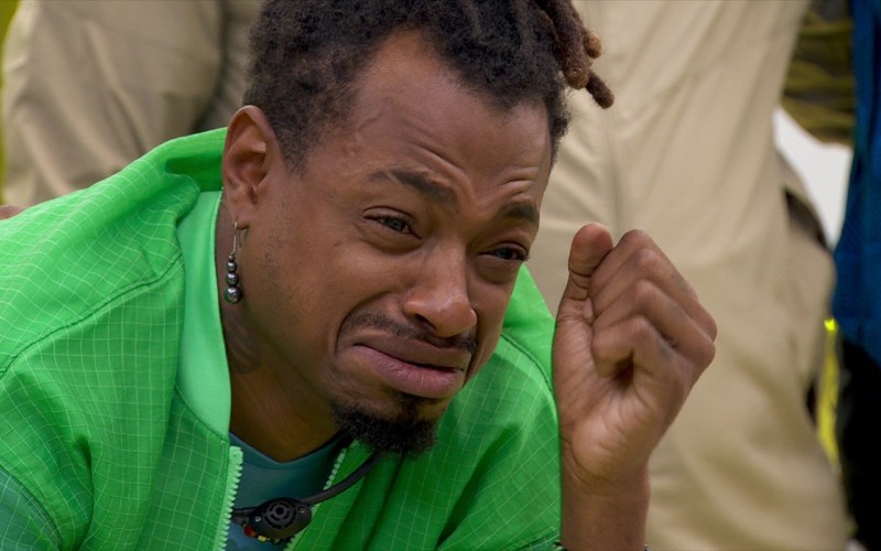 Luigi tem crise de choro ao ver o filho no Presente do Anjo: