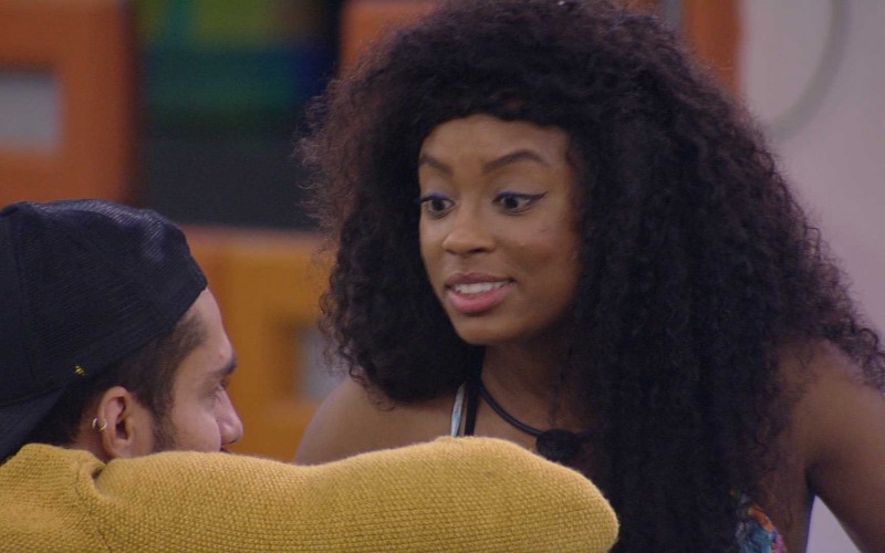 Lumena fala para Arcrebiano: