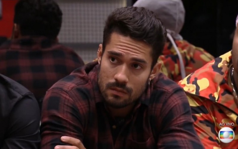 Mãe de Arcrebiano, do BBB21, opina sobre Paredão do filho: