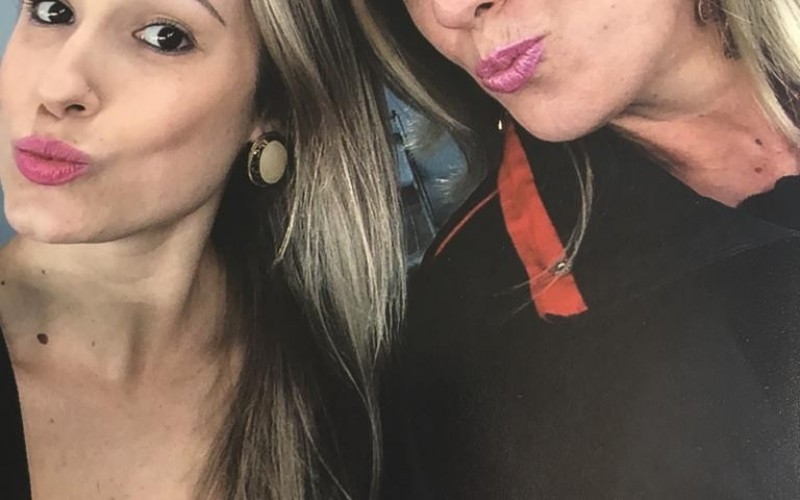 Mãe de Jéssica comenta postura da filha em