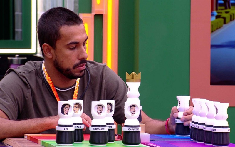 Maike sugere que aliados mirem em adversária no próximo Paredão: