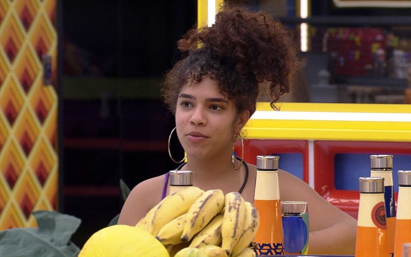 Maria pede ajuda dos brothers para malhar no BBB22: