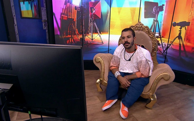 Mateus inicia nova rodada do Castigo do Monstro e define pessoa mais desbocada da casa
