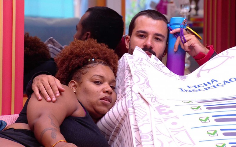 Mateus e Camilla falam sobre brothers do Quarto Anos 50: