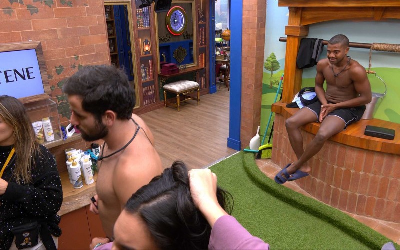 Matteus diz que ronco de Davi parece