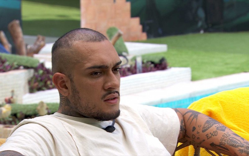 MC Bin Laden alerta Lucas Henrique sobre alianças no BBB 24: