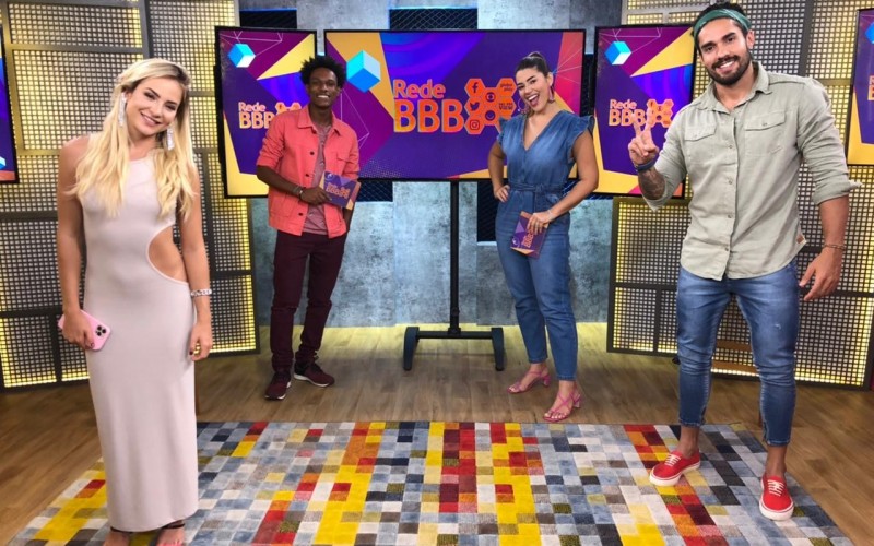 Mesa BBB: Arcrebiano avalia quem está na mira da Líder Karol Conká, comenta beijo com sister e vê Arthur perdido no jogo no BBB21