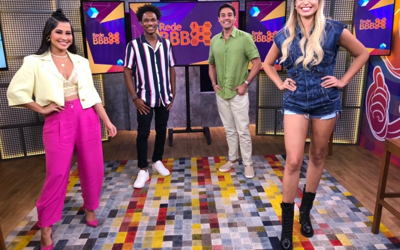 Mesa BBB: Sarah e convidados analisam trajetória da ex-sister e especulam sobre a reta final do BBB21
