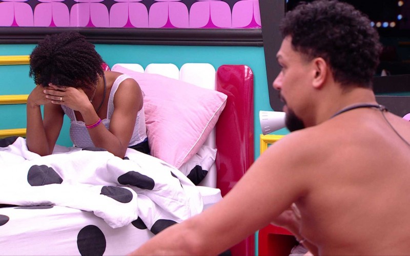 Mesmo em embates com Gracyanne Barbosa, Aline admite: "Eu gosto de Gra!"
