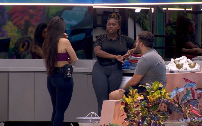 Michel diz que vai conversar com Pitel sobre jogo com Lucas Henrique: