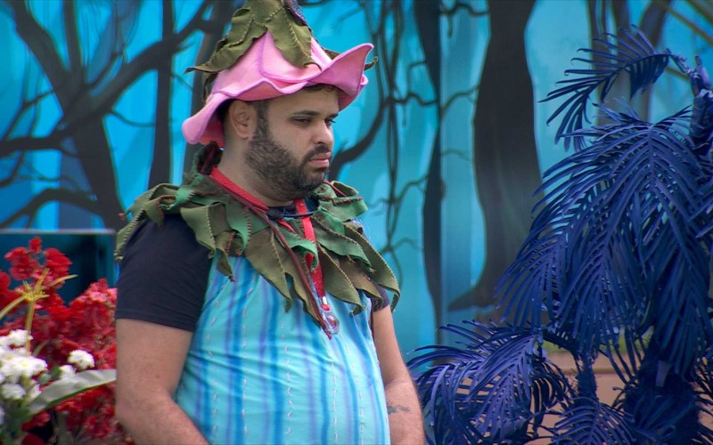 Michel especula sobre saída de brother no BBB 24: