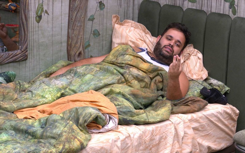 Michel fala sobre relação de Fernanda com brother do BBB 24 e diz: