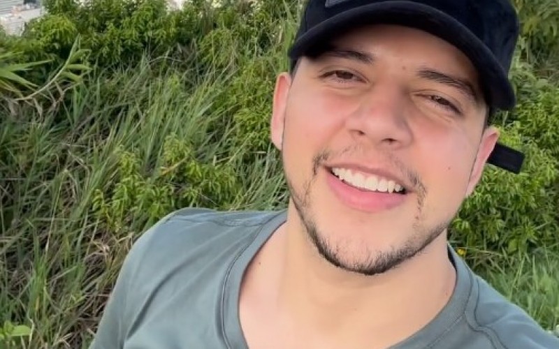 Nadson o Ferinha declara torcida para Davi após brother dançar música no BBB 24