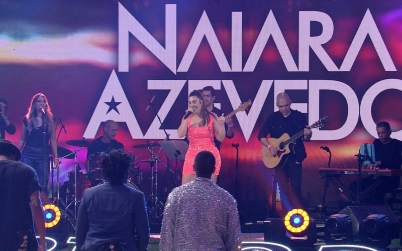 Naiara Azevedo surpreende brothers e canta na Final do BBB 22