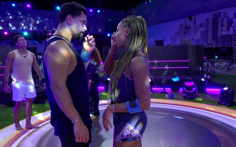 No after, Aline critica sister após reorganização de quartos no BBB 25