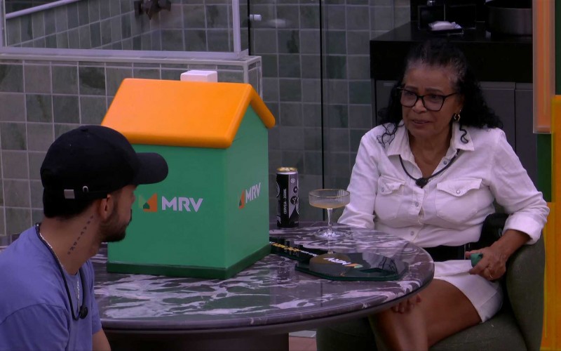 No Apê do LÃder, Vilma desaprova Aline como sua nora: