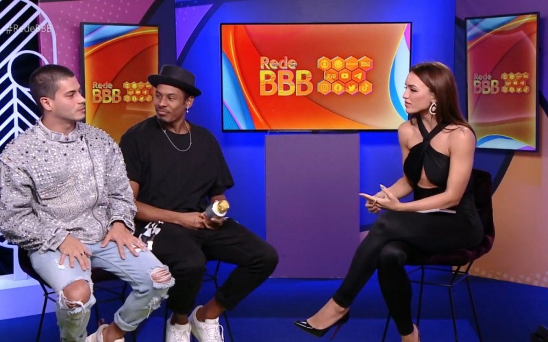 No Bate-Papo BBB, Arthur Aguiar revela que mudou planos da volta do Quarto Secreto por causa de Paulo André