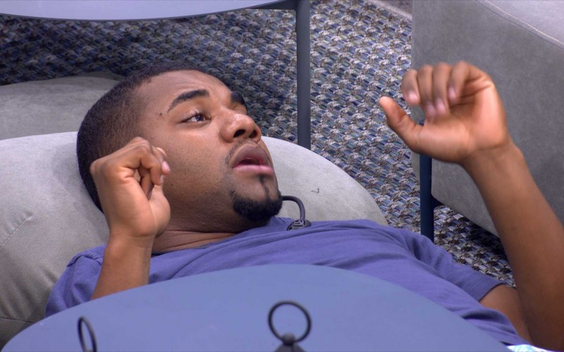 No BBB 24, Davi alerta Isabelle sobre Michel, Raquele e Giovanna: