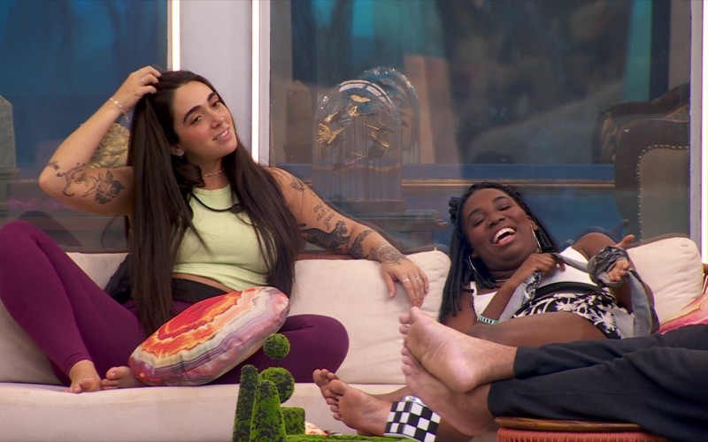 No BBB 24, Leidy Elin fala sobre jogar as roupas de Davi na piscina: