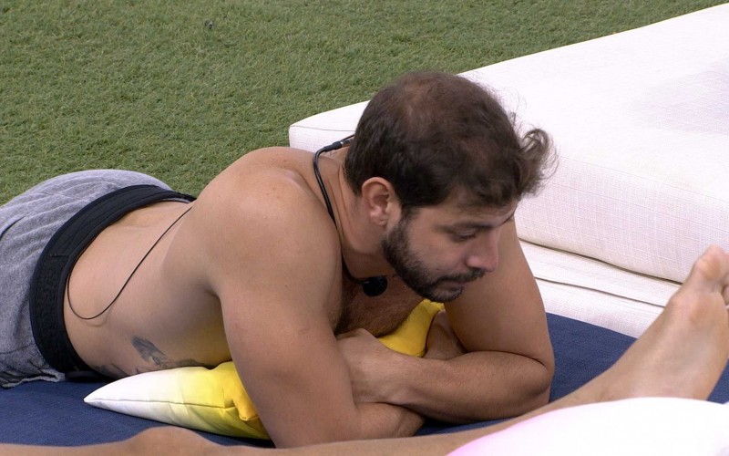 No BBB21, Caio cogita mudança no jogo: