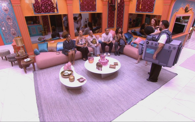 No Big Show A Invasão, Beatriz Reis e Giovanna Pitel celebram participação na Rede BBB