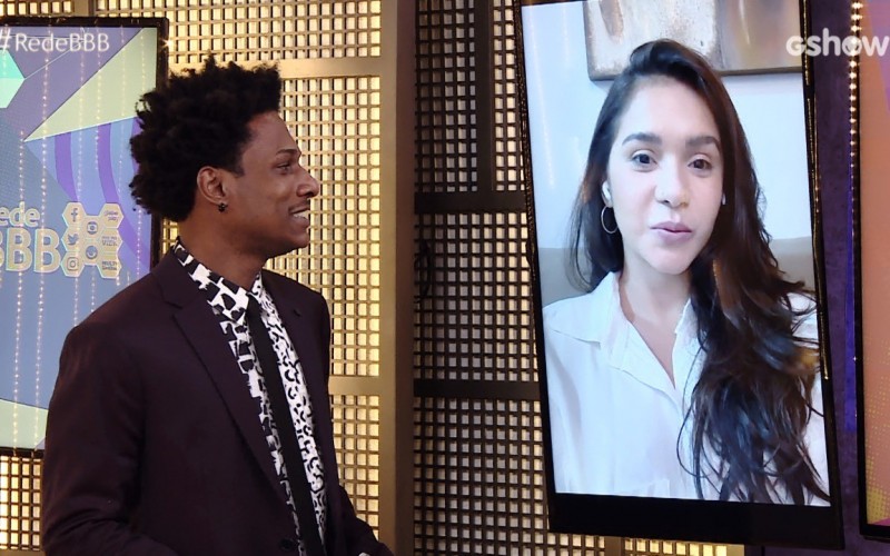 No Prêmio #RedeBBB 2021, Gizelly fala de Viih Tube: