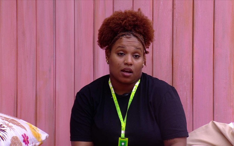 No Quarto Nordeste, Camilla conversa com sisters: