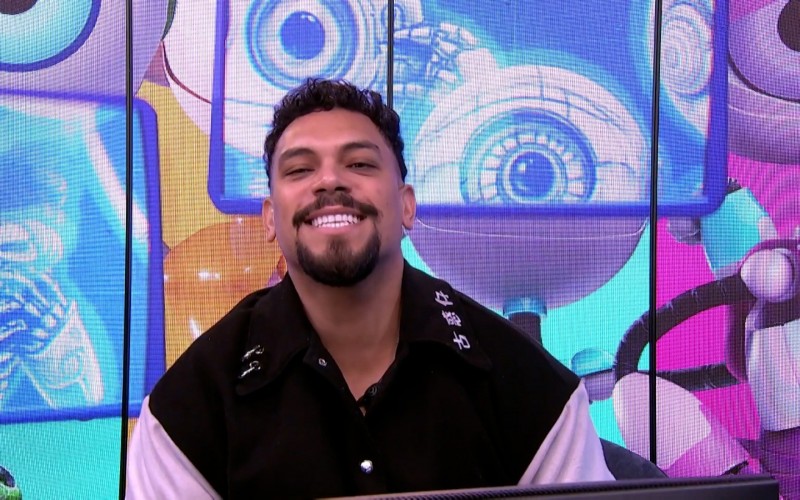 No Raio-X, brothers comentam alvos da Líder e Vinícius cita