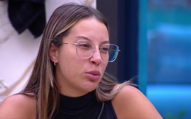 No VIP do BBB 25, Renata chama VinÃcius de