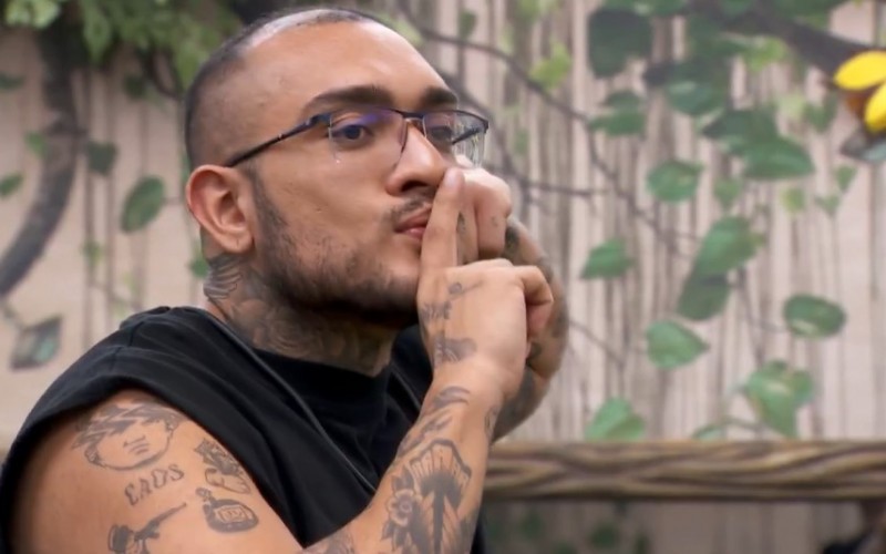 Para animar aliados, MC Bin Laden faz comparação entre BBB 24 e título perdido pelo Botafogo