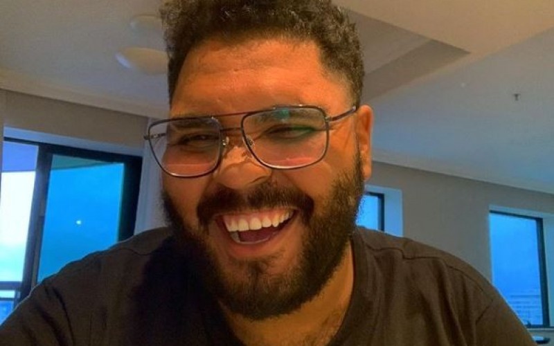 Paulo Vieira é confirmado no BBB22: