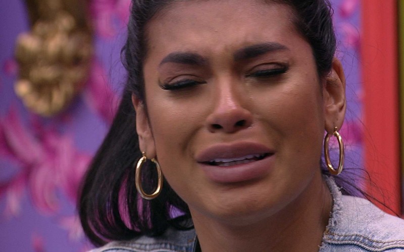 Pocah chora ao lembrar de sister, e Arthur diz no BBB21: