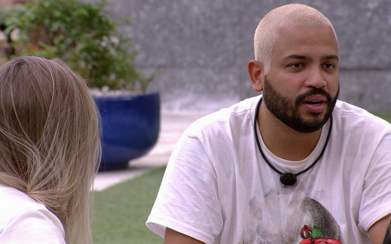 Projota dispara sobre Arcrebiano no BBB21: