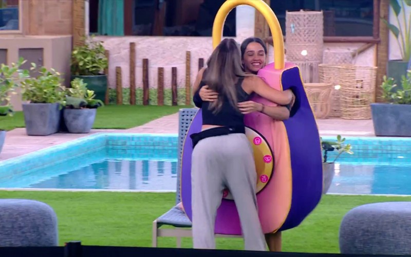 Público elogia parceria entre Eva e Renata durante Castigo do Monstro: