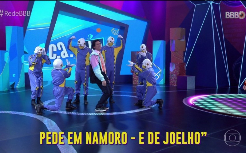 Rafael Portugal relembra trajetória dos brothers do BBB21 com música