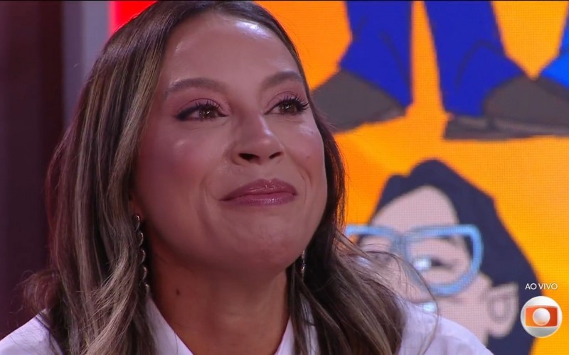Renata assiste trajetória no BBB 25 e se emociona: