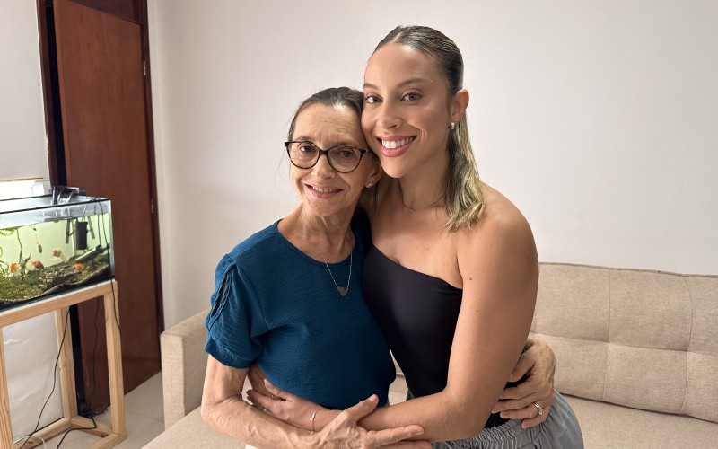 Renata comemora aniversário no BBB 25 e mãe revela sonho não realizado da sister