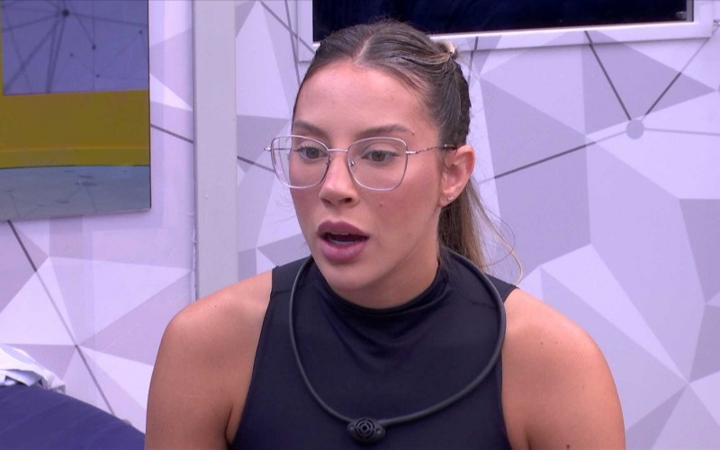 Renata desabafa sobre ter sido chamada de
