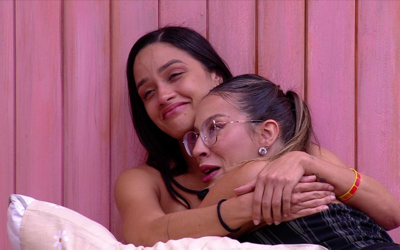 Renata e Eva explicam objetos de valor sentimental em Sincerão