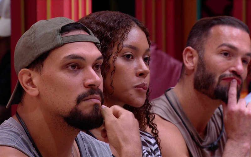 Renata lamenta voto recebido no BBB 25 e Giovanna responde na sala: