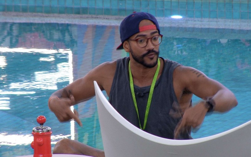 Ricardo diz que brother o
