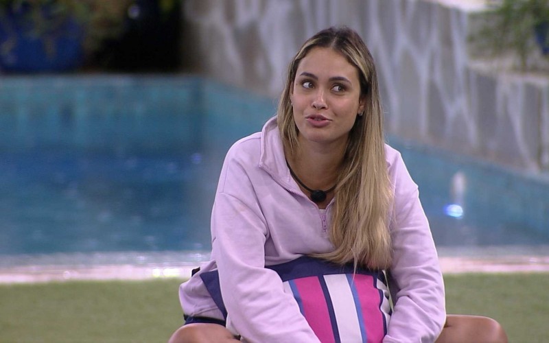 Sarah diz que está surpresa com sua postura dentro do BBB21: