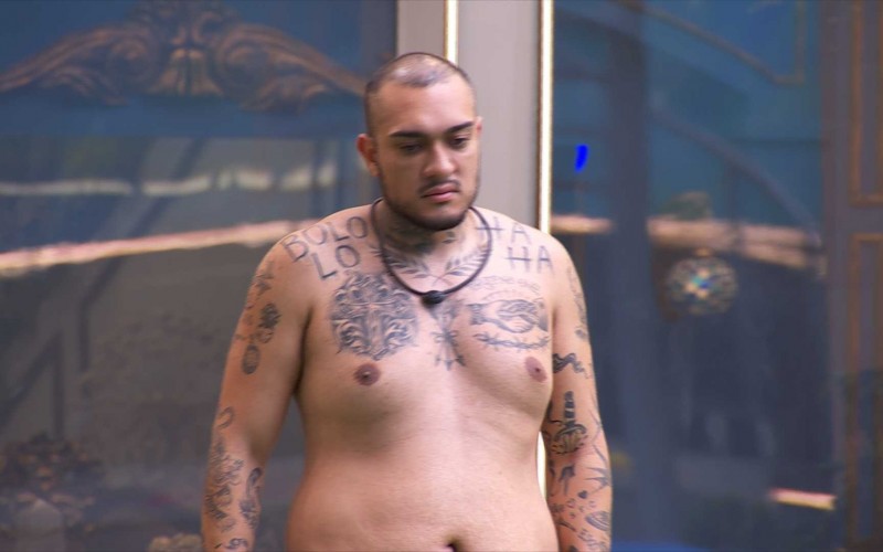 Sozinho no gramado do BBB 24, MC Bin Laden afirma:
