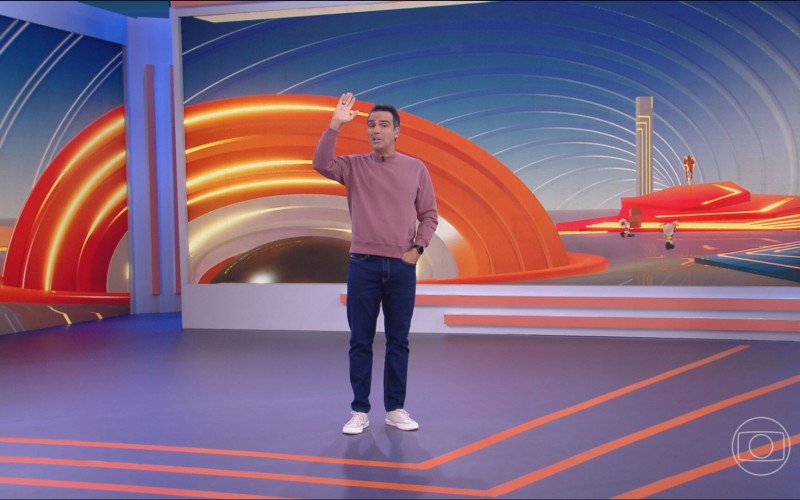 Tadeu Schmidt brinca com duração do Sincerão